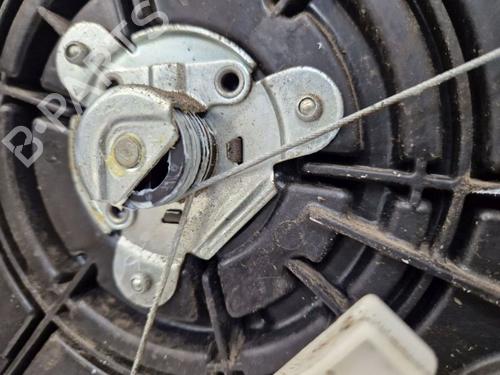 Rudehejsemekanisme venstre bagtil HYUNDAI i30 (GD) 1.4 | BP30669209C24 