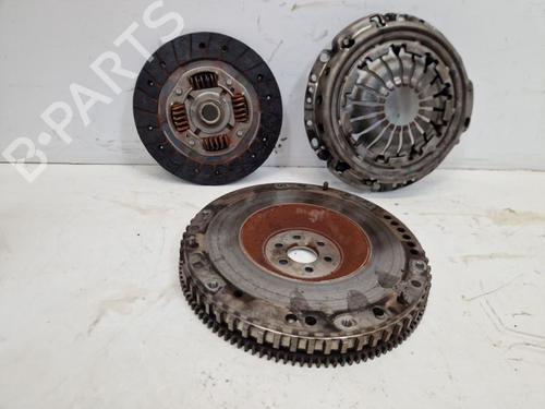 Andre DACIA SANDERO II 1.0 SCe 75 (B8JC, B8JD, B8NC) (73 hp) 30103843