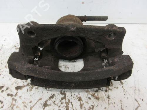 Højre bremsekaliber foran TOYOTA AYGO (_B1_) 1.0 (KGB10_, KGB10R) (68 hp) 29094446