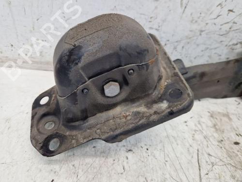 Left rear steering knuckle SKODA SUPERB II (3T4) 2.0 TDI | BP29106268M27 