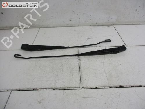 Used Front windshield wiper arm Front windshield wiper arm 37109276 37109276
