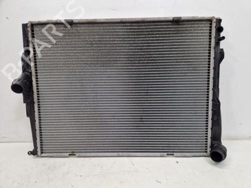 water-radiator-bmw-1-e87-2003-2004-2005-2006-2007-2008-2009-2010-2011-2012-2013-33276185 main image