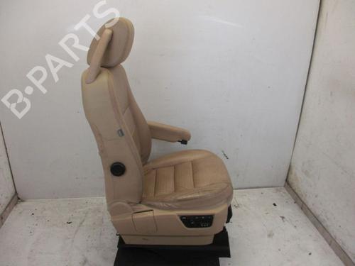 Right front seat LAND ROVER DISCOVERY III (L319) 2.7 TD 4x4 | BP18795739C16 