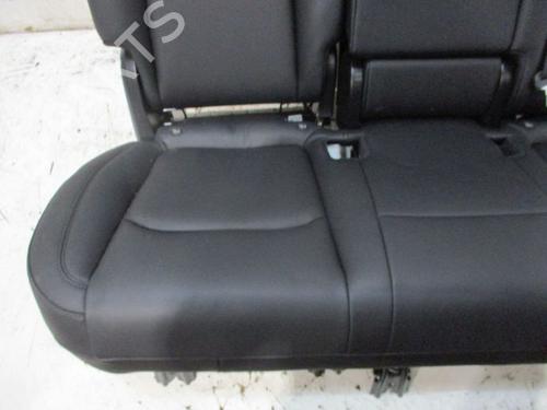 Rear seat TESLA MODEL Y (5YJY) EV Performance All-wheel Drive | BP31588494C17 
