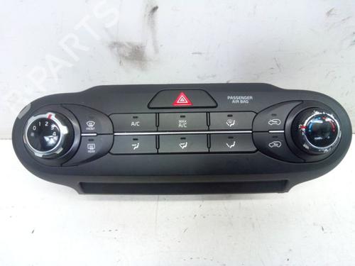 Used Climate control Climate control KIA SORENTO III (UM) 2.4 GDI (188 hp) 29523564 29523564