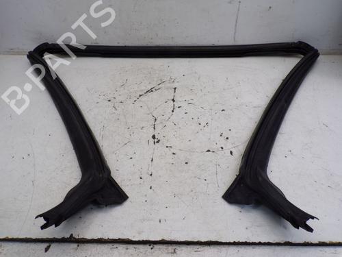 Used Rubber door seal PEUGEOT 207 CC (WD_) 1.6 16V (120 hp) 29099534