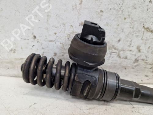 Injector AUDI A4 B7 Avant (8ED) 2.0 TDI | BP29898388M100