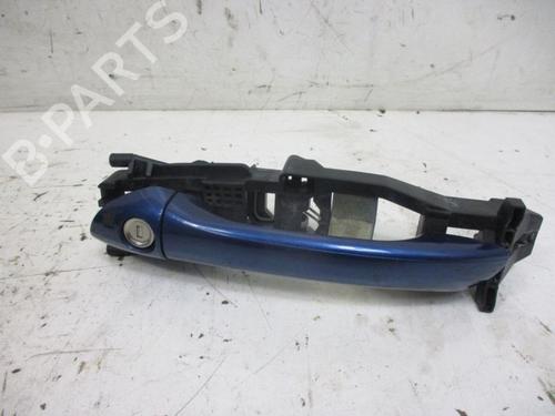 front-left-exterior-door-handle-mercedes-benz-c-class-w203-2000-2001-2002-2003-2004-2005-2006-2007-37115992 main image