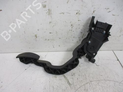 pedal-fiat-bravo-ii-198_-14-t-jet-198axf1b-517856400-2006-2007-2008-2009-2010-2011-2012-2013-2014-2015-2016-18792183 main image