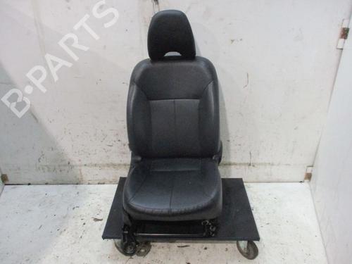 Used Right front seat SUBARU FORESTER (SG_) 2.5 AWD (SG9, S11SG, S12SH) (230 hp) 31588496