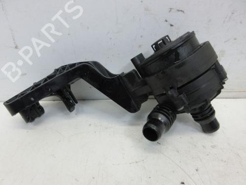 Used Auxiliary water pump BMW 5 (G30, F90) 520 i (184 hp) 22430277