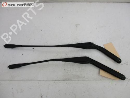 Used Front windshield wiper arm BMW 1 (E87) 118 d (143 hp) 18754403