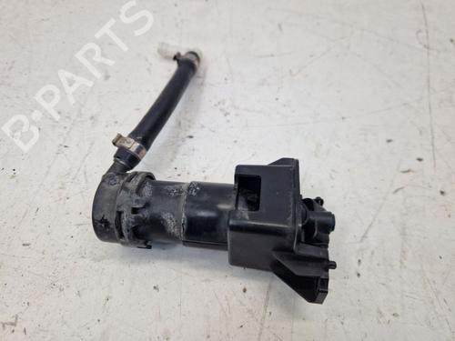 Sprinklervæskepumpe AUDI A6 C6 Avant (4F5) 4.2 quattro (335 hp) 29099595