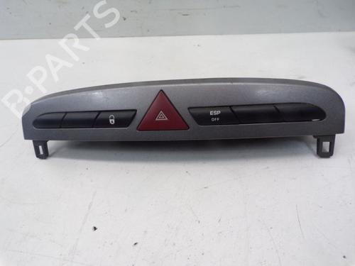 Used Warning switch PEUGEOT 308 SW I (4E_, 4H_) 1.6 HDi (109 hp) 29084565