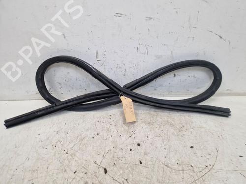 Used Rubber door seal MITSUBISHI COLT CZC VI Convertible (RG) 1.5 (Z36A) (109 hp) 23982229