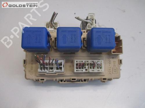 Used Fuse box NISSAN X-TRAIL I (T30) 2.2 dCi 4x4 (136 hp) 13759534