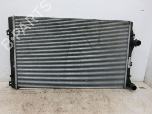 Used Water radiator VW GOLF VI (5K1) 1.4 TSI (160 hp) 21137271