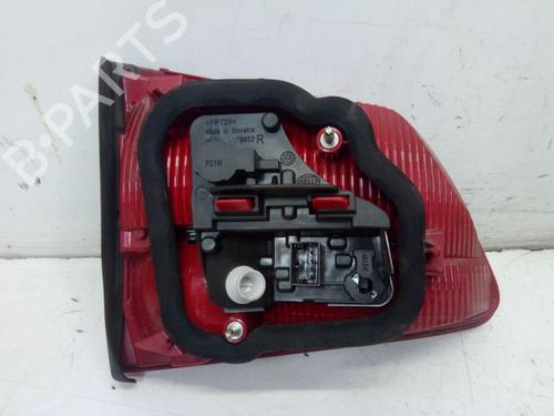 Right tailgate light VW TOURAN (1T3) 1.6 TDI | BP31702383C80  - Image 5