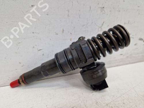 Used Injector Injector VW EOS (1F7, 1F8) 2.0 TDI (140 hp) 33907821 33907821