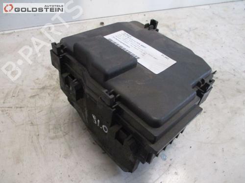 Used Fuse box Fuse box 37097318 37097318