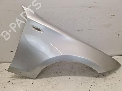 Used Right front fenders Right front fenders BMW 1 (E87) 123 d (204 hp) 33907816 33907816