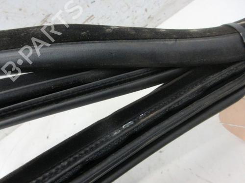 Rubber door seal VOLVO XC90 I (275) 2.5 T AWD | BP29092655C142