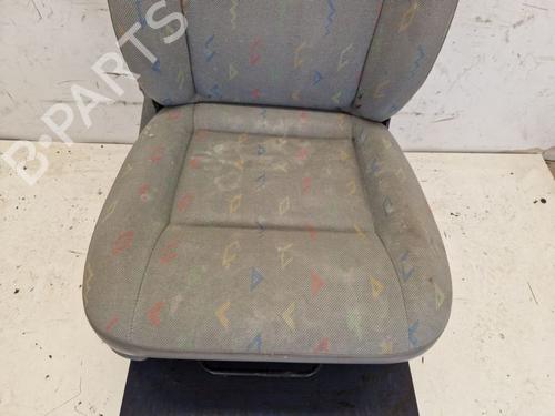 Right front seat VW TRANSPORTER T5 Bus (7HB, 7HJ, 7EB, 7EJ) 2.5 TDI | BP29108134C16