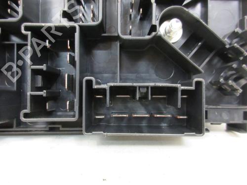Fuse box SUBARU TRIBECA (B9) 3.6 (WXF) | BP37130475E1 - Image 8