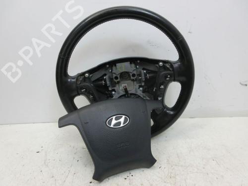 Used Steering wheel HYUNDAI SANTA FÉ II (CM) 2.2 CRDi GLS 4x4 (150 hp) 30668074