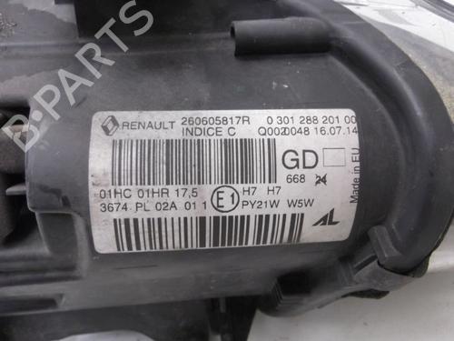 Left headlight RENAULT MEGANE III Hatchback (BZ0/1_, B3_) 1.6 16V (BZ1B, BZ1H) | BP29085791C28 