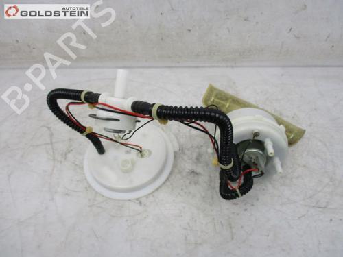 Used Fuel pump BMW 6 Convertible (F12) 640 i (320 hp) 18750989
