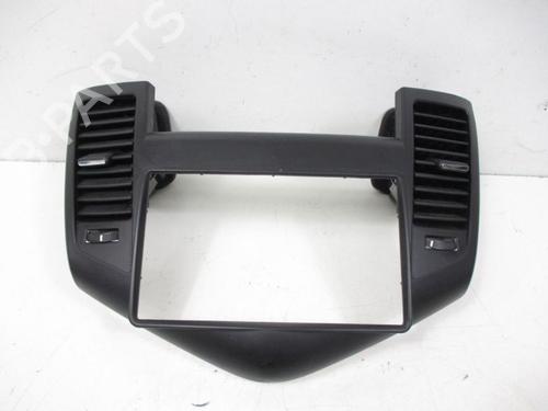 Used Middle console CHEVROLET CRUZE (J300) 1.4 (140 hp) 18791801