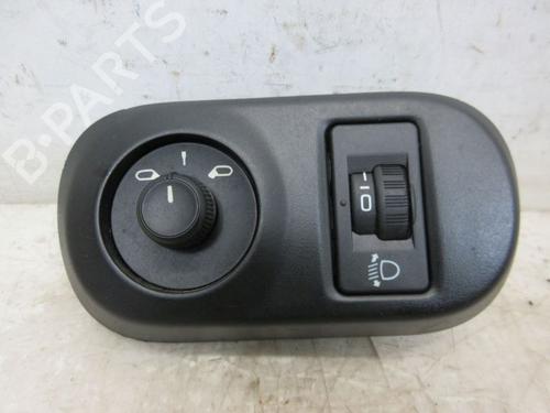 Used Mirror switch CITROËN C4 CACTUS 1.2 VTi 82 (82 hp) 30668536