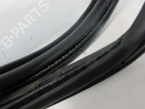 Rubber door seal LAND ROVER RANGE ROVER VELAR (L560) 2.0 D180 TD4 4x4 | BP29097888C142 