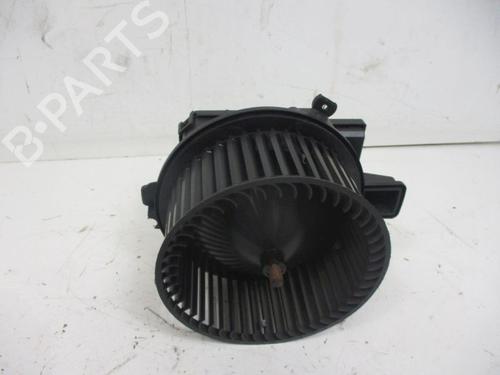 Used Heater blower motor AUDI A4 B9 Avant (8W5, 8WD) 3.0 TDI quattro (272 hp) 18795699