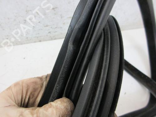 Rubber door seal VOLVO XC90 I (275) 2.5 T AWD | BP29092654C142 