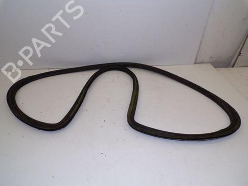 Goma contorno puerta MERCEDES-BENZ S-CLASS (W126) 500 SE, SEL (126.036) (245 hp) 18805686