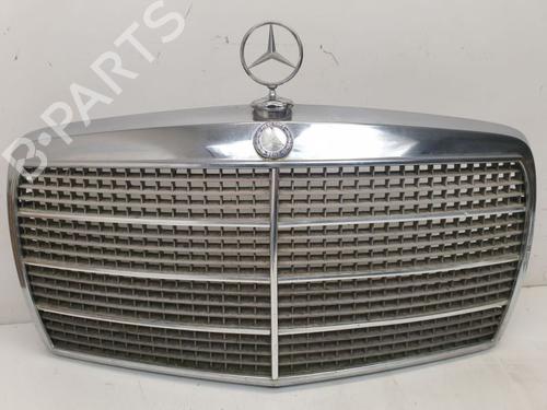 Grill Grill MERCEDES-BENZ /8 (W115) 230.4 (115.017) (110 hp) 33907922 33907922
