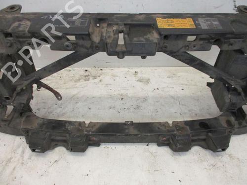 Crossmember LAND ROVER DISCOVERY III (L319) 2.7 TD 4x4 | BP18795775C162 