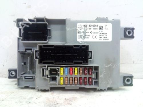 Used Fuse box ABARTH 500 / 595 / 695 1.4 (312.AXD1A) (135 hp) 30358474