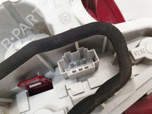 Left taillight SKODA YETI (5L) 1.2 TSI | BP34738598C34 - Image 8
