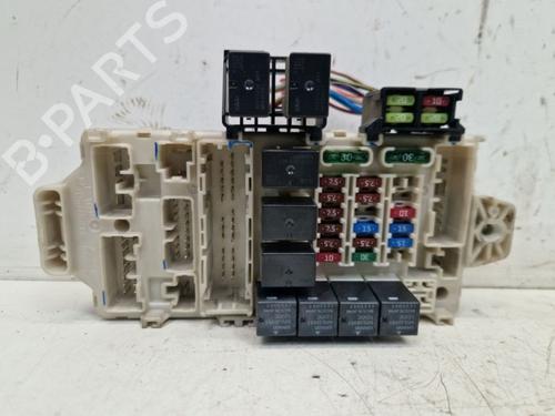 Fuse box MITSUBISHI GRANDIS (NA_W) 2.0 DI-D (NA8W) | BP23411839E1