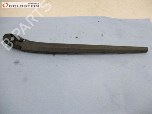 Used Front windshield wiper arm Front windshield wiper arm 37100756 37100756