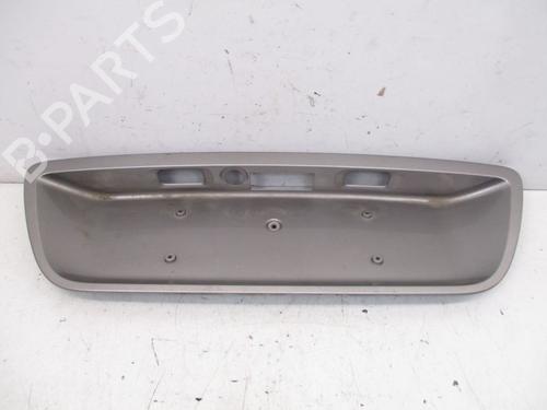 Wheel arch trim MERCEDES-BENZ C-CLASS (W203) C 200 Kompressor (203.042) A2037500881