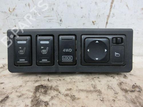Used Switch NISSAN MURANO I (Z50) 3.5 4x4 (234 hp) 21137313