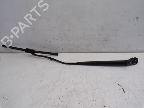 Used Front windshield wiper arm Front windshield wiper arm 37133666 37133666