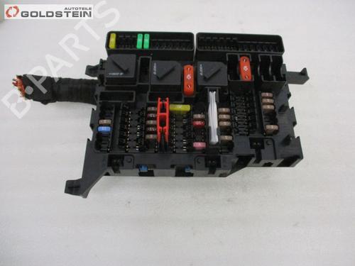 Used Fuse box Fuse box 37104222 37104222