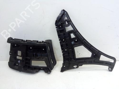 Used Rear bumper bracket NIO ET7 EV All-wheel Drive (653 hp) 29109372