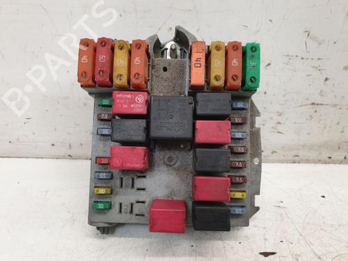Used Fuse box Fuse box 36858995 36858995