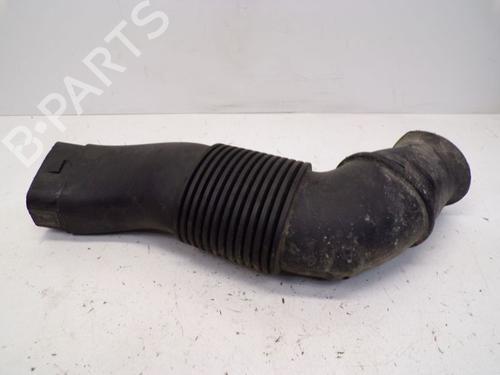 Used Air filter box BMW 7 (E65, E66, E67) 730 d (218 hp) 18801321
